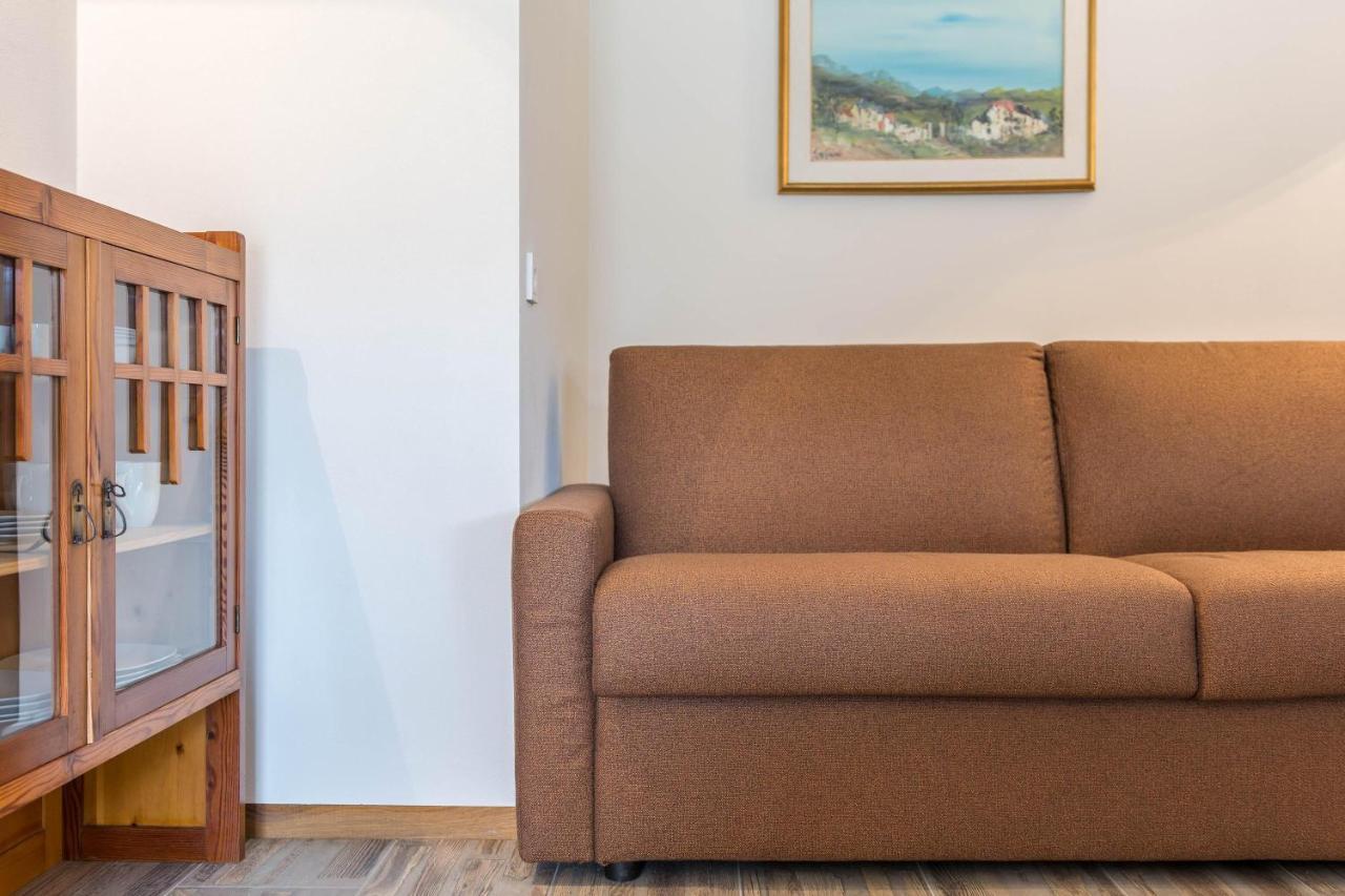 Aumia Apartment Rubin Fiè Exteriör bild
